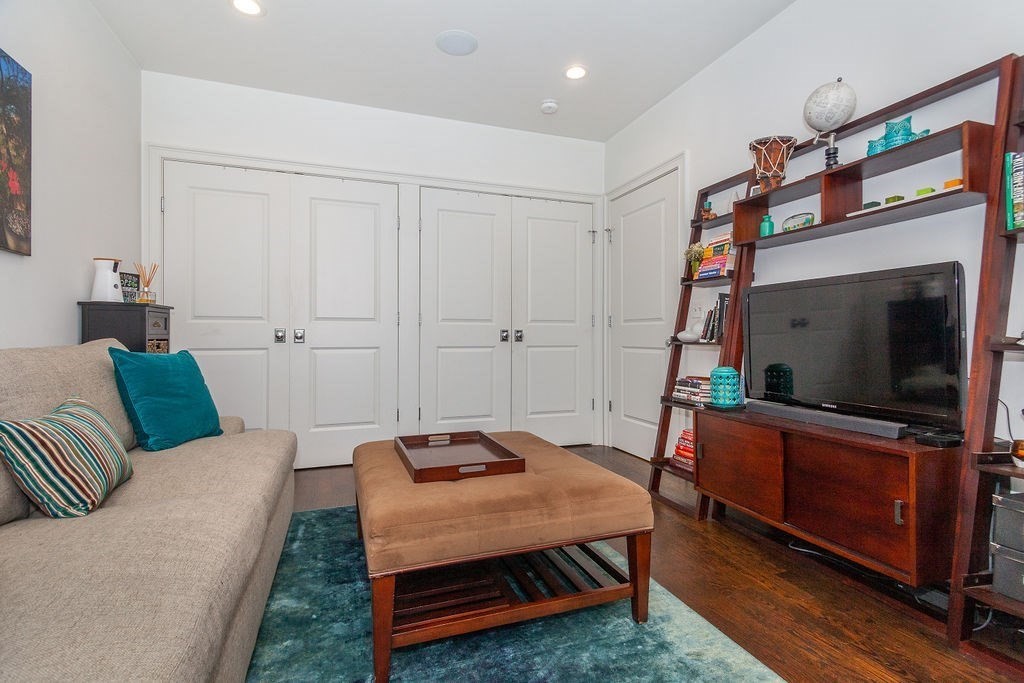 2 bed, 2 bath apartment for rent at 111 B Unit 3, South Boston — photo 14 of 19