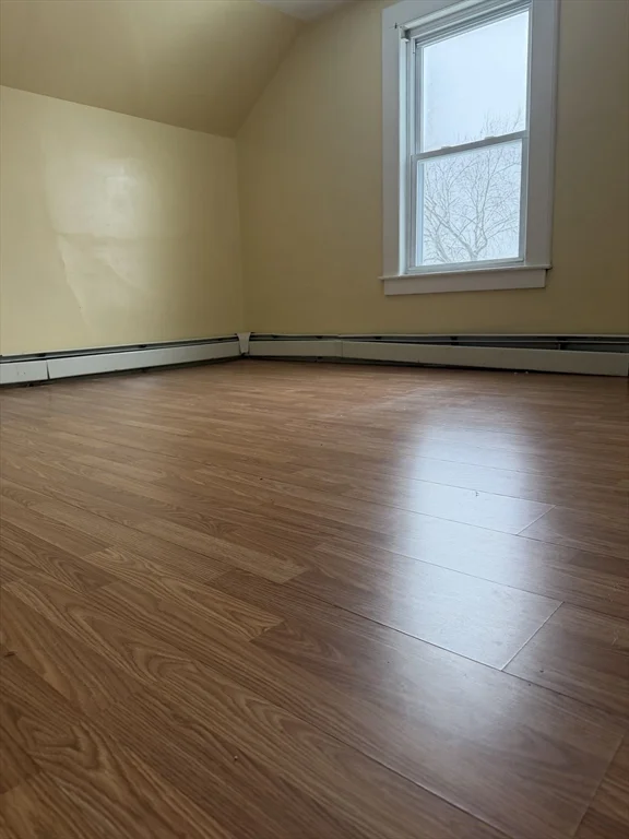 3 bed, 1 bath apartment for rent at 111 Bay Unit 113, Springfield — photo 12 of 13