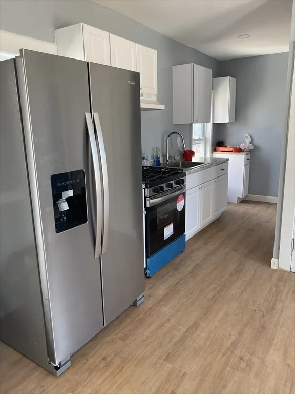 3 bed, 1 bath apartment for rent at 111 Bay Unit 113, Springfield — photo 4 of 13