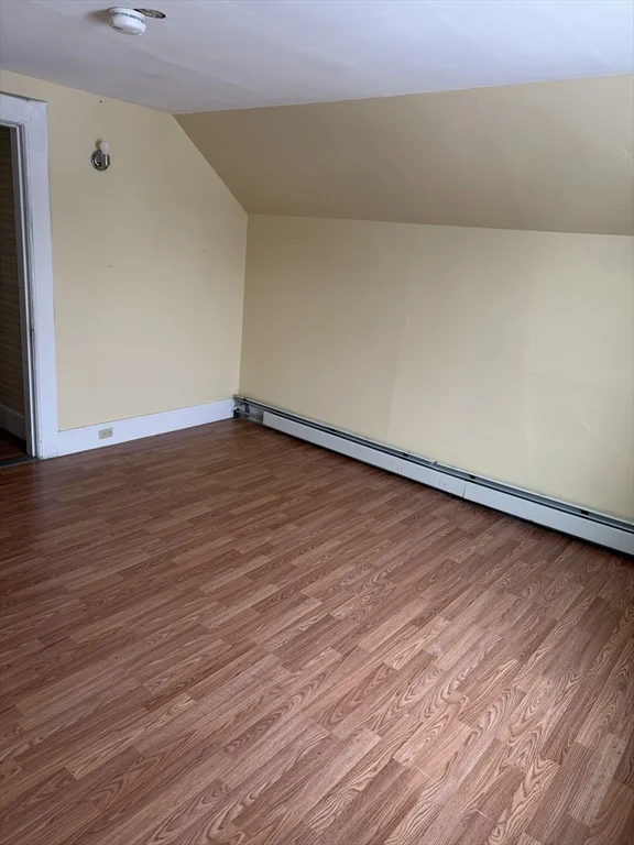 3 bed, 1 bath apartment for rent at 111 Bay Unit 113, Springfield — photo 11 of 13