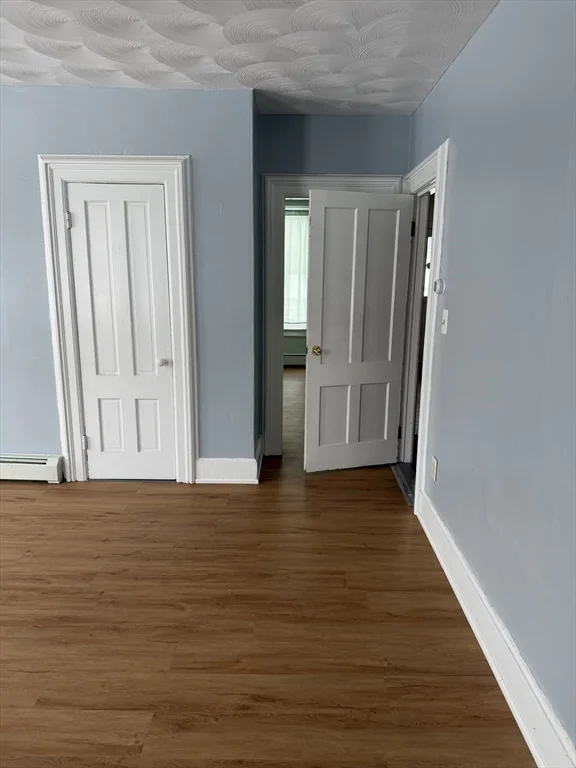 3 bed, 1 bath apartment for rent at 111 Bay Unit 113, Springfield — photo 6 of 13