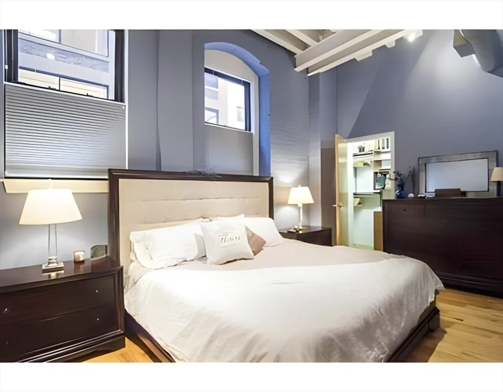 1 bed, 1 bath apartment for rent at 111 Beach St Unit 1E, Boston Downtown — photo 6 of 6