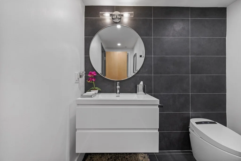 4 bed, 4+ bath apartment for rent at 111 Beach St Unit 2H, Leather District — photo 13 of 20