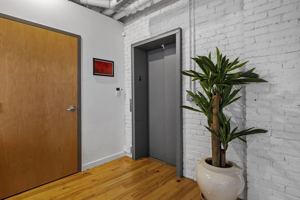 4 bed, 4+ bath apartment for rent at 111 Beach St Unit 2H, Leather District — photo 7 of 20