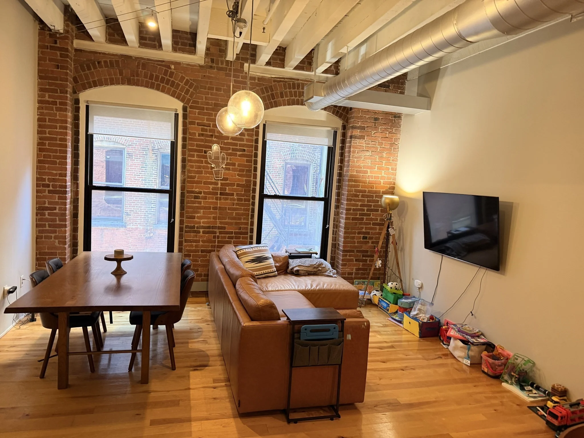 2 bed, 1 bath apartment for rent at 111 Beach St Unit 3C, Boston Downtown — photo 3 of 21