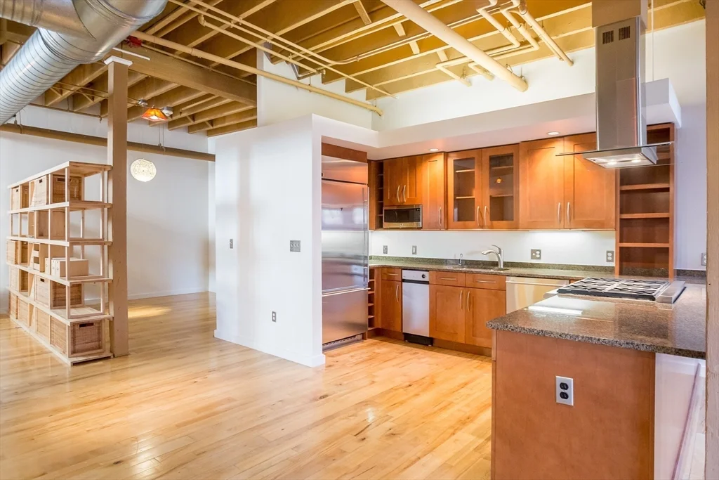 1 bed, 1 bath apartment for rent at 111 Beach St Unit 5C, Leather District — photo 12 of 17