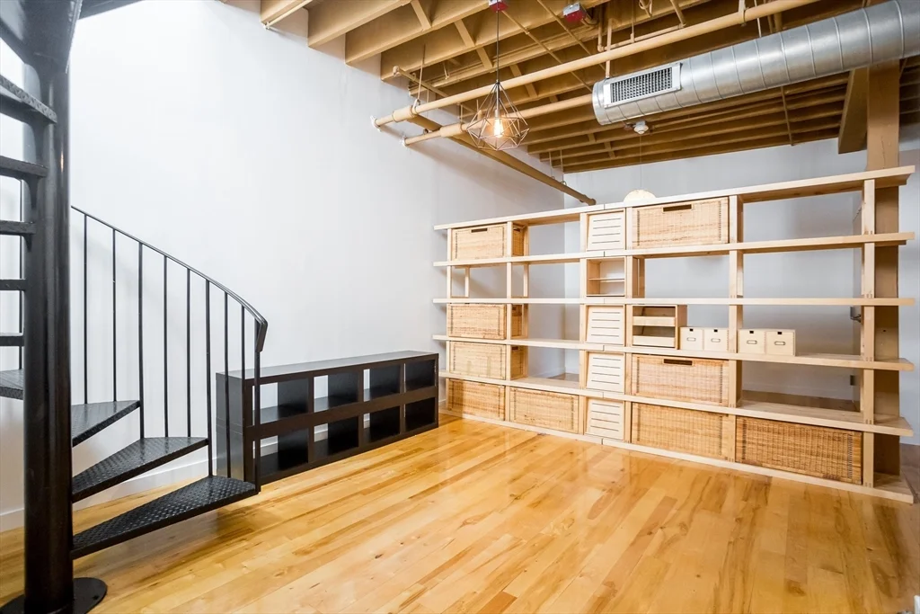 1 bed, 1 bath apartment for rent at 111 Beach St Unit 5C, Leather District — photo 14 of 17