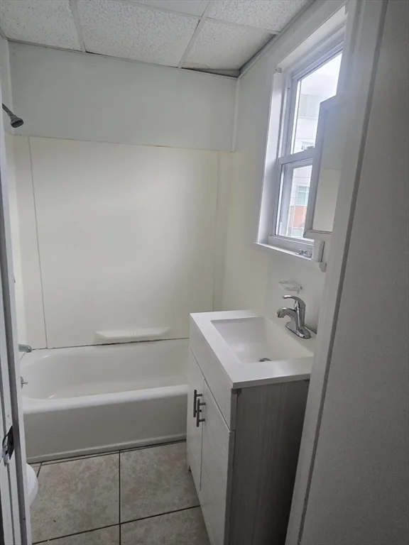 2 bed, 1 bath apartment for rent at 111 Brookline St Unit 2, Lynn — photo 12 of 15