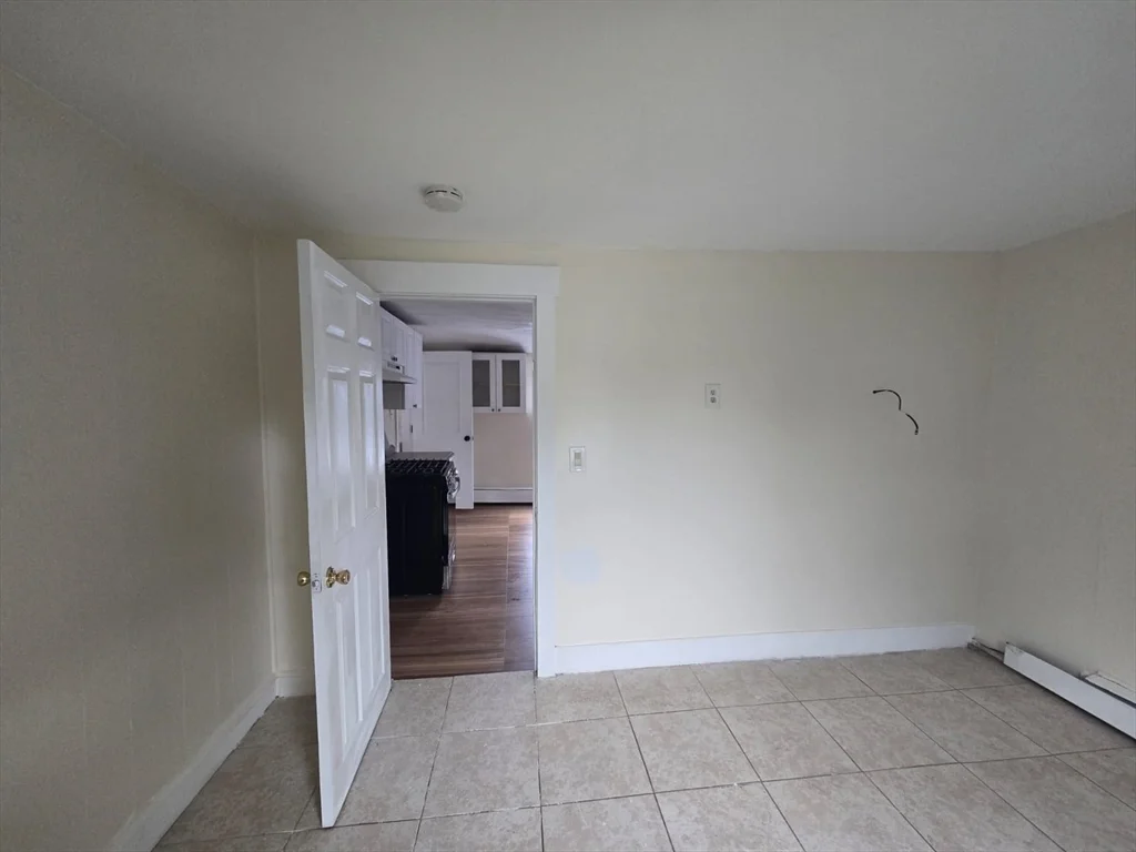 2 bed, 1 bath apartment for rent at 111 Brookline St Unit 3, Lynn — photo 4 of 14