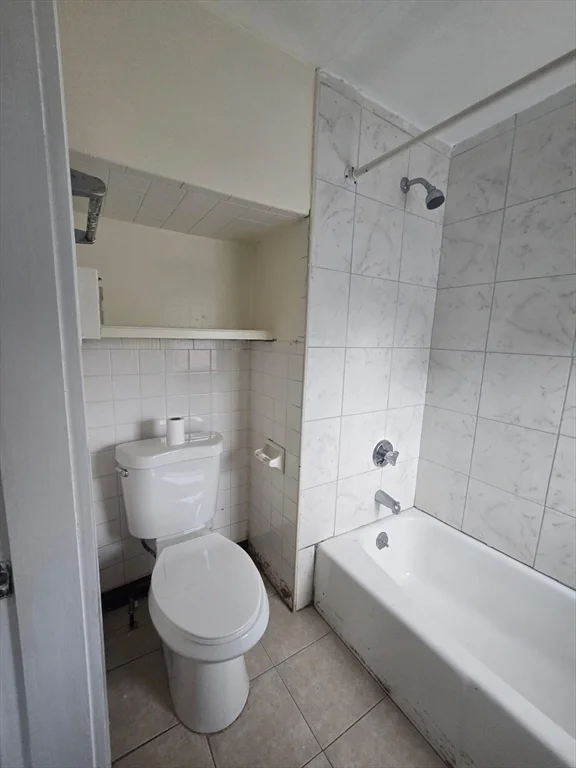 2 bed, 1 bath apartment for rent at 111 Brookline St Unit 3, Lynn — photo 12 of 14