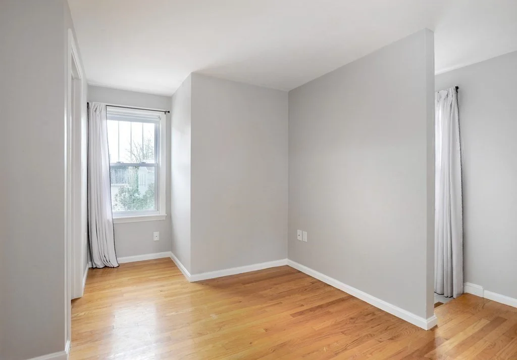 3 bed, 2 bath apartment for rent at 111 Darrow, Quincy — photo 22 of 28
