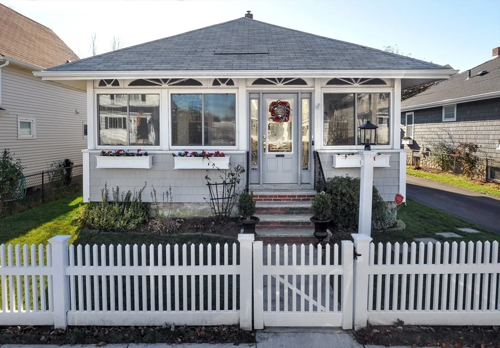 3 bed, 2 bath apartment for rent at 111 Darrow St Unit 0, Quincy