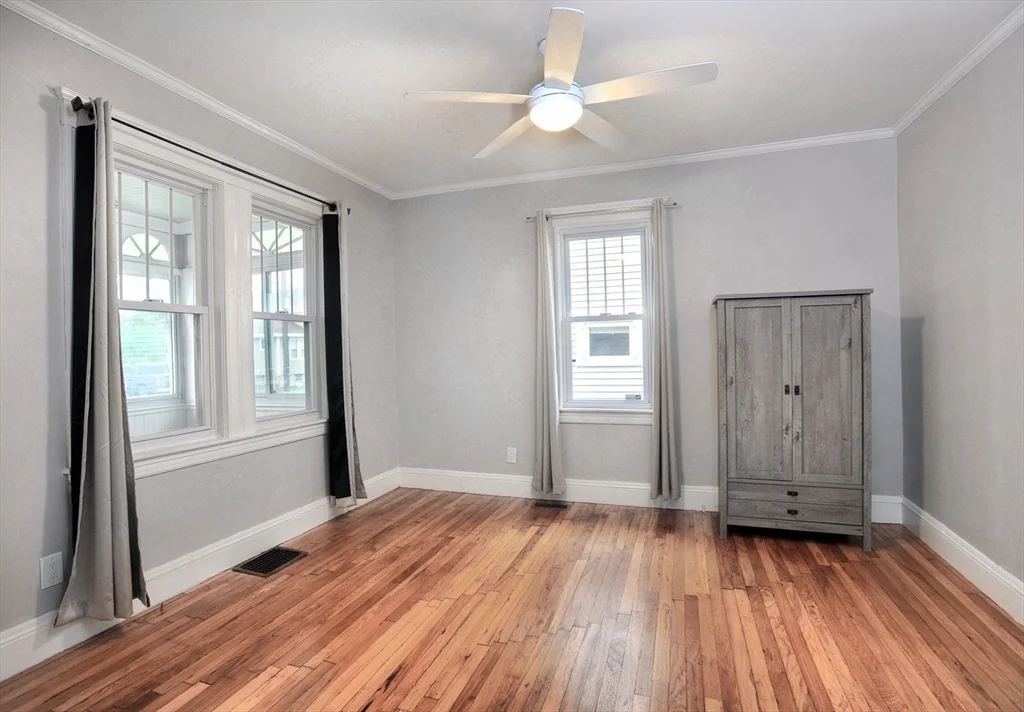 3 bed, 2 bath apartment for rent at 111 Darrow St Unit 0, Quincy — photo 7 of 28