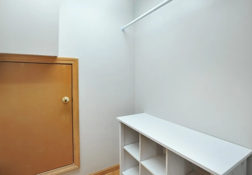 3 bed, 2 bath apartment for rent at 111 Darrow St Unit 0, Quincy — photo 19 of 28
