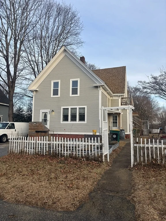 2 bed, 1 bath apartment for rent at 111 Division St Unit 2, North Attleboro — photo 1 of 15