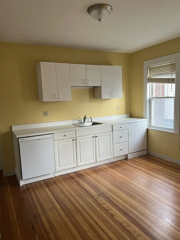 2 bed, 1 bath apartment for rent at 111 E Elm Ave Unit 1, Quincy — photo 18 of 24