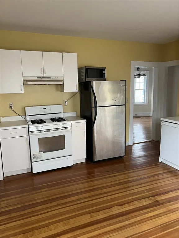 2 bed, 1 bath apartment for rent at 111 E Elm Ave Unit 1, Quincy — photo 19 of 24