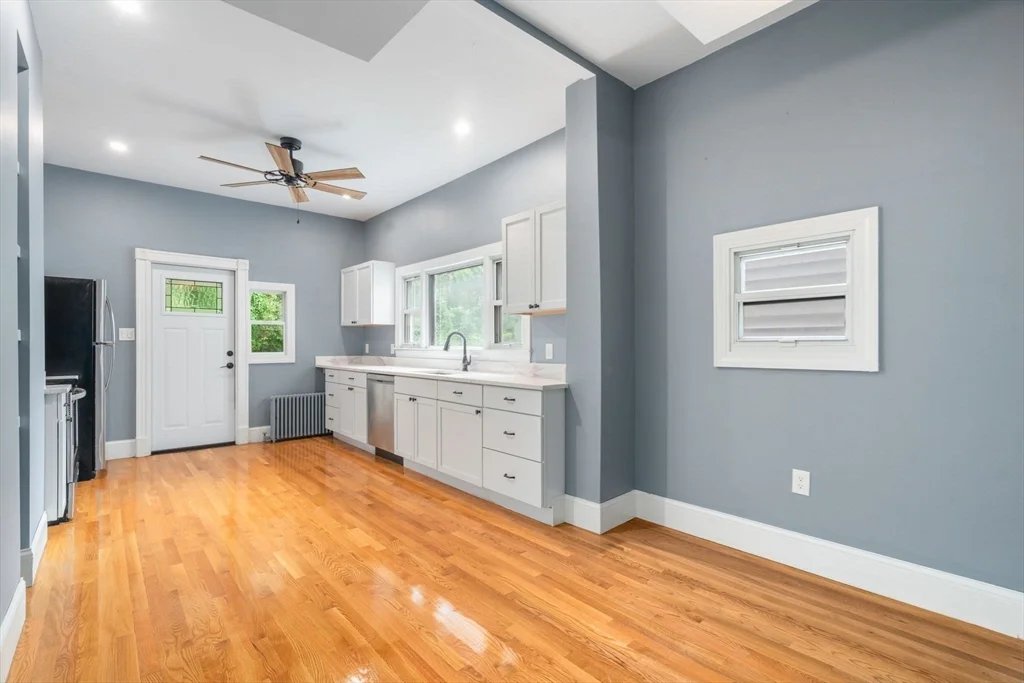 4 bed, 1 bath apartment for rent at 111 Falcon Unit 2, East Boston — photo 4 of 22