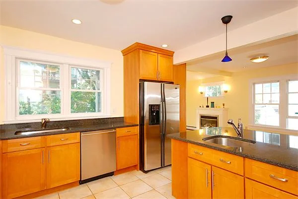 4 bed, 4+ bath apartment for rent at 111 Fayerweather St, West Cambridge — photo 7 of 19