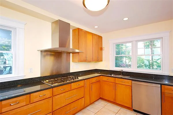 4 bed, 4+ bath apartment for rent at 111 Fayerweather St, West Cambridge — photo 6 of 19