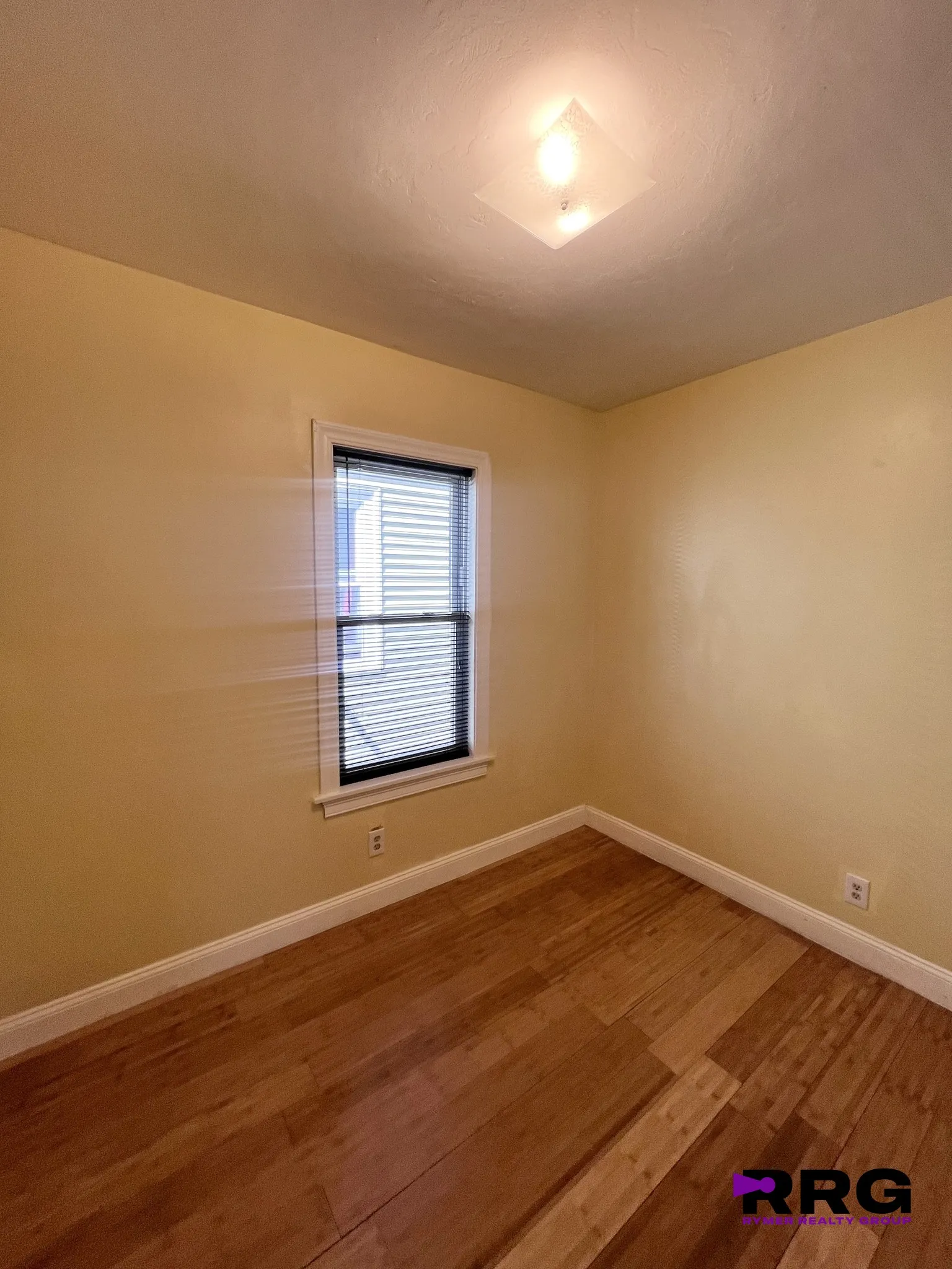 3 bed, 1 bath apartment for rent at 111 Florida St Unit 2, Dorchester — photo 4 of 20