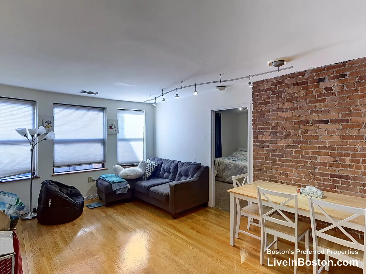 2 bed, 1 bath apartment for rent at 111 Gainsborough St Unit 205, Fenway — photo 4 of 14