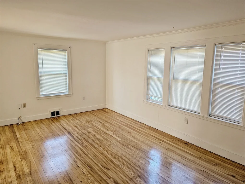 3 bed, 1 bath apartment for rent at 111 Gladeside Unit 1, Mattapan — photo 6 of 16