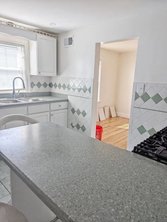 3 bed, 1 bath apartment for rent at 111 Gladeside Unit 1, Mattapan — photo 4 of 16