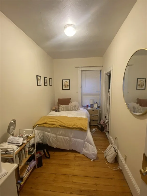 4 bed, 1 bath apartment for rent at 111 H St Unit 1, South Boston — photo 12 of 14