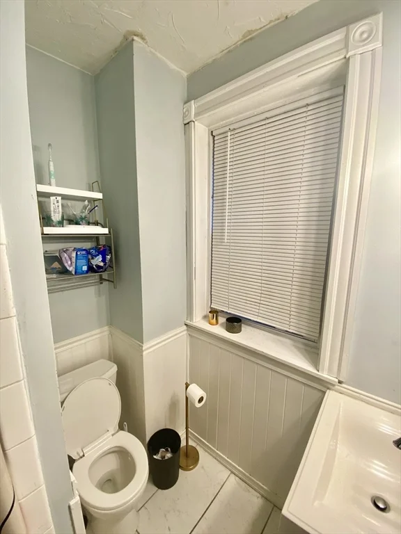 4 bed, 1 bath apartment for rent at 111 H St Unit 1, South Boston — photo 13 of 14