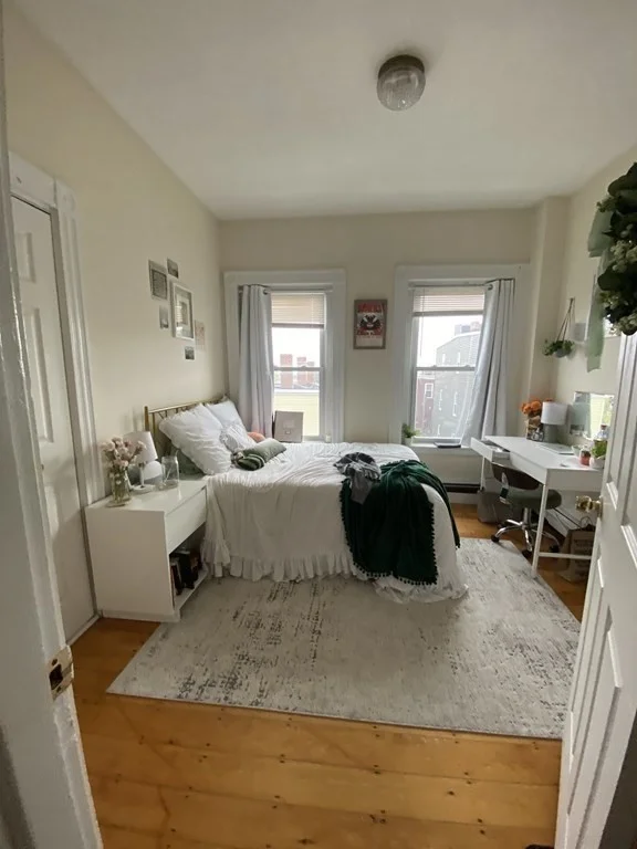 4 bed, 1 bath apartment for rent at 111 H St Unit 2, South Boston — photo 9 of 20
