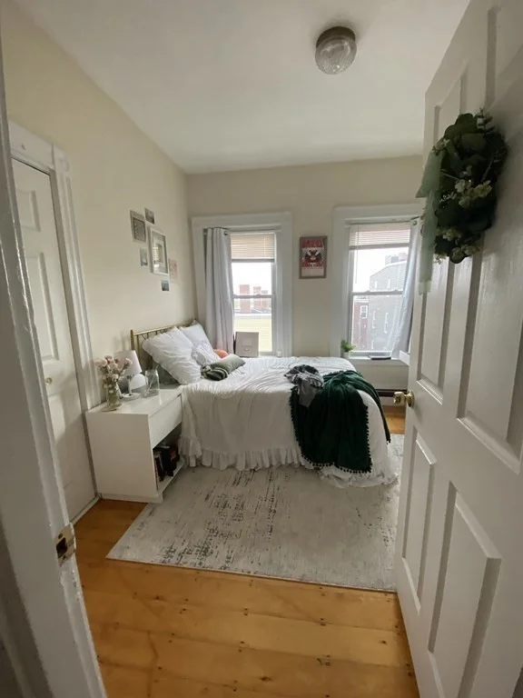 4 bed, 1 bath apartment for rent at 111 H St Unit 2, South Boston — photo 10 of 20