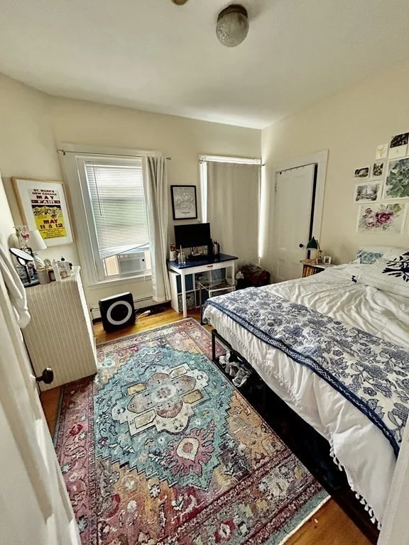 4 bed, 1 bath apartment for rent at 111 H St Unit 2, South Boston — photo 5 of 20