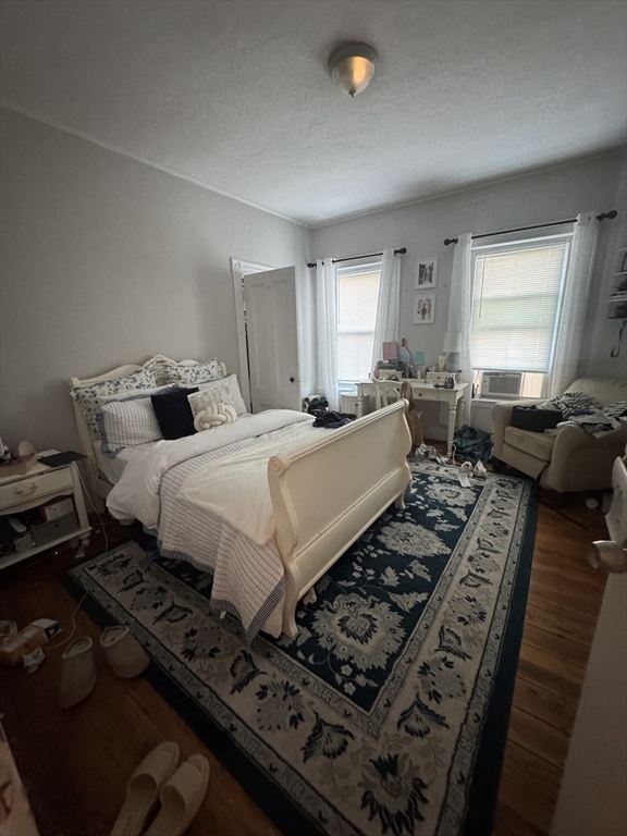 4 bed, 1 bath apartment for rent at 111 H St Unit 5, South Boston — photo 5 of 15