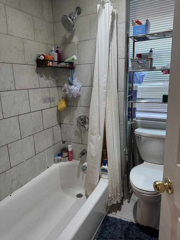 4 bed, 1 bath apartment for rent at 111 H St Unit 5, South Boston — photo 8 of 15