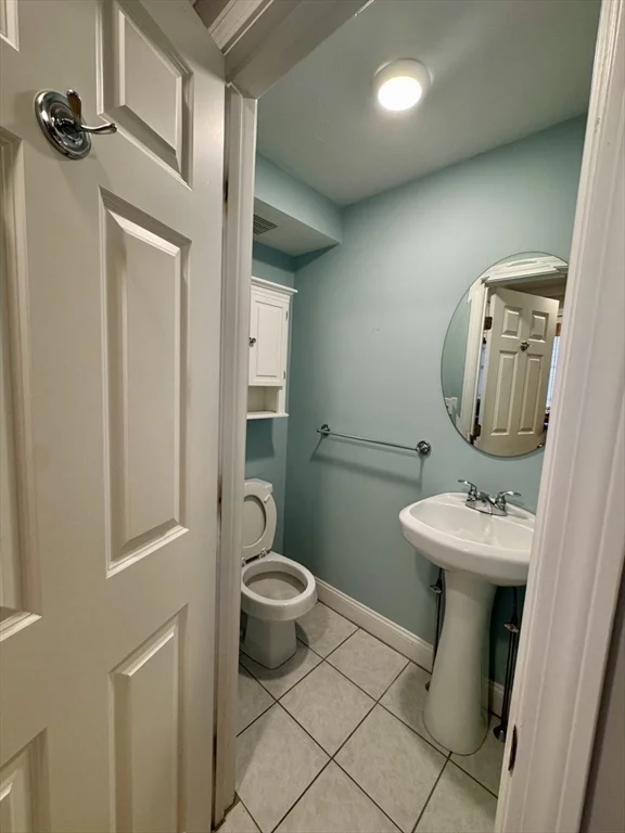 2 bed, 1 bath apartment for rent at 111 Hammond St Unit 2, Waltham — photo 8 of 15