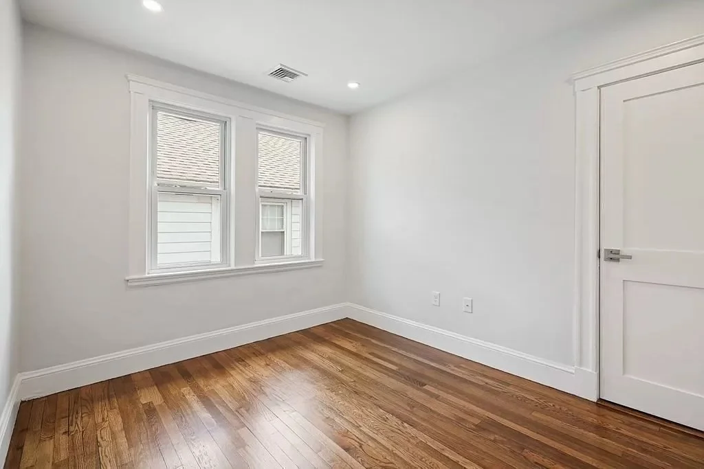 2 bed, 1 bath apartment for rent at 111 Highland Ave, Watertown — photo 8 of 12