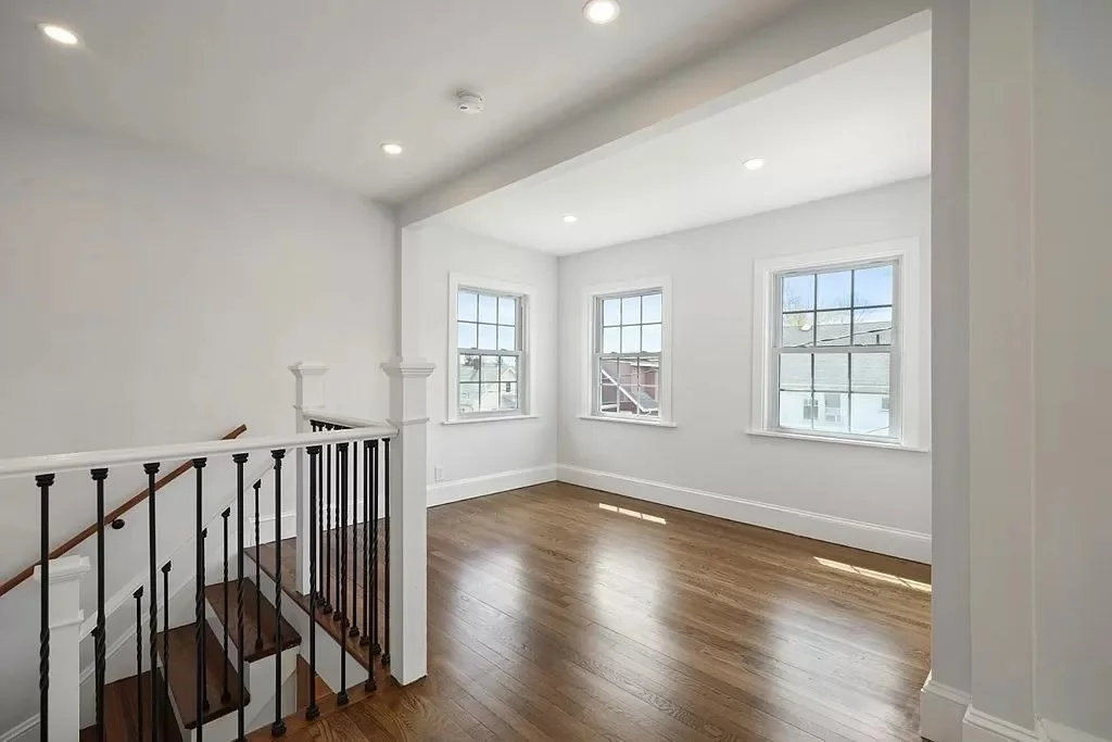 2 bed, 1 bath apartment for rent at 111 Highland Ave, Watertown — photo 5 of 12