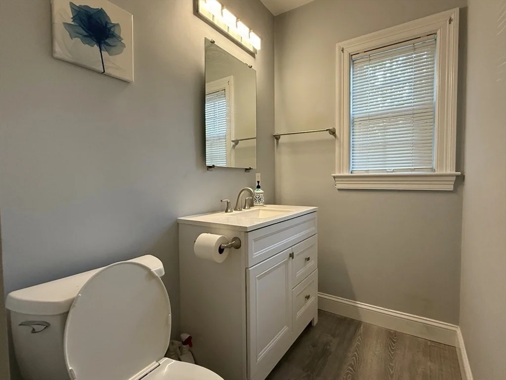 3 bed, 3 bath apartment for rent at 111 Highland Ave, Winchester — photo 14 of 20