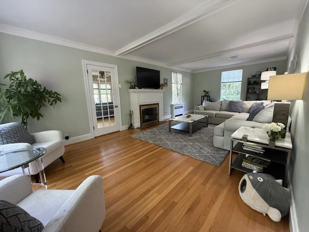 3 bed, 3 bath apartment for rent at 111 Highland Ave, Winchester — photo 6 of 20