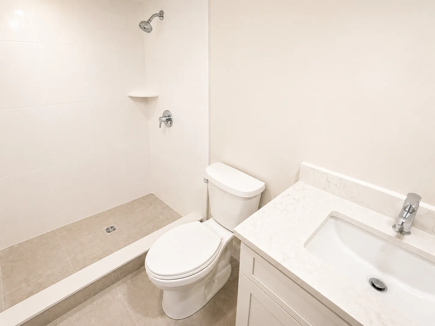 5 bed, 2 bath apartment for rent at 111 Hillsdale Rd Unit 1, West Somerville — photo 12 of 14
