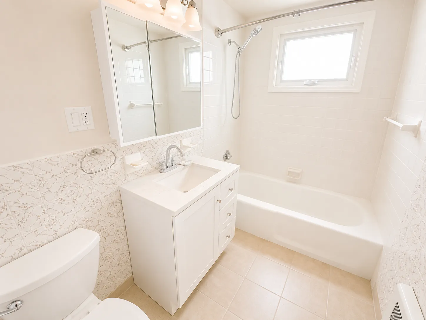 5 bed, 2 bath apartment for rent at 111 Hillsdale Rd Unit 1, West Somerville — photo 8 of 14