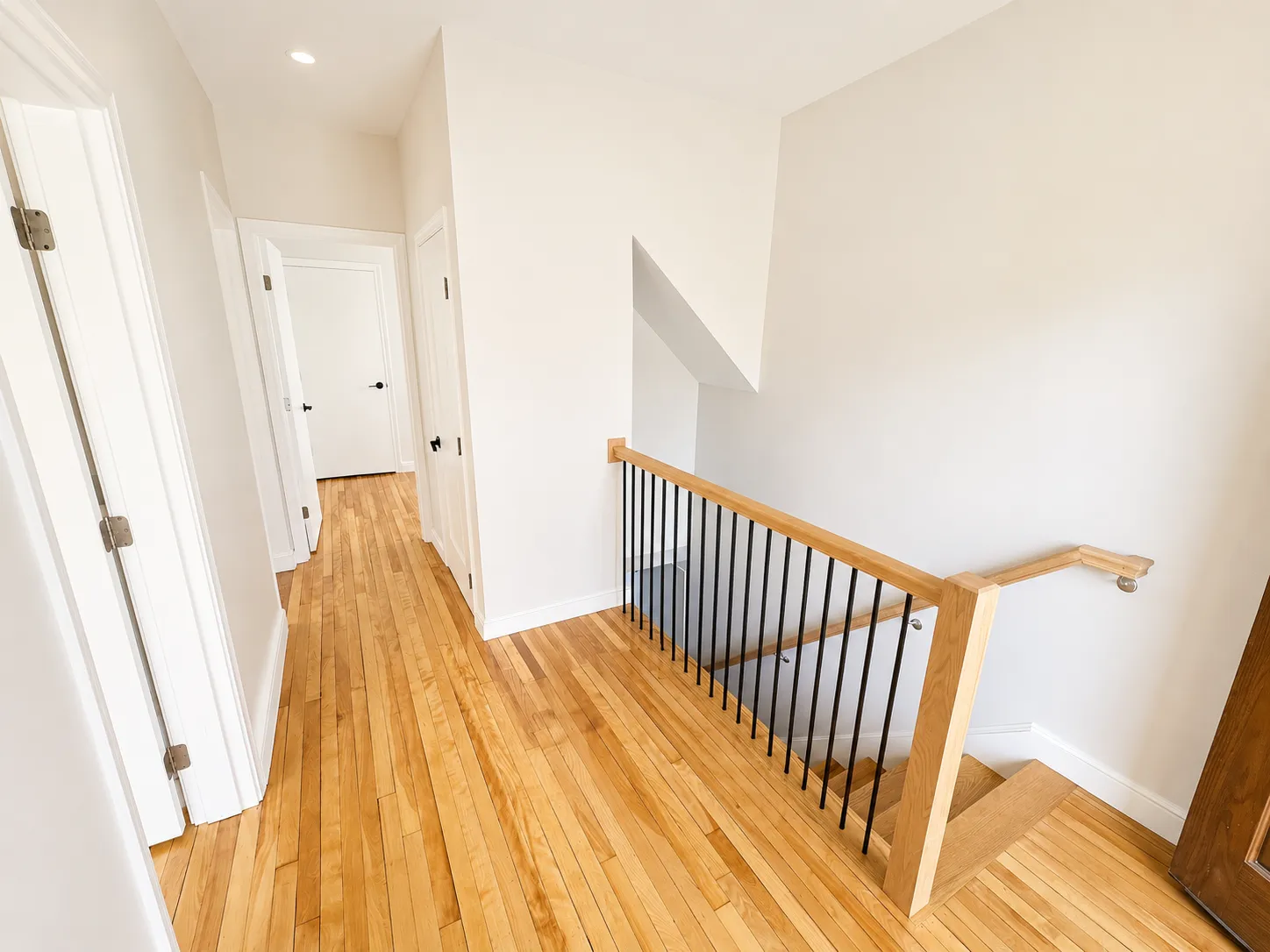 5 bed, 2 bath apartment for rent at 111 Hillsdale Rd Unit 1, West Somerville — photo 7 of 14
