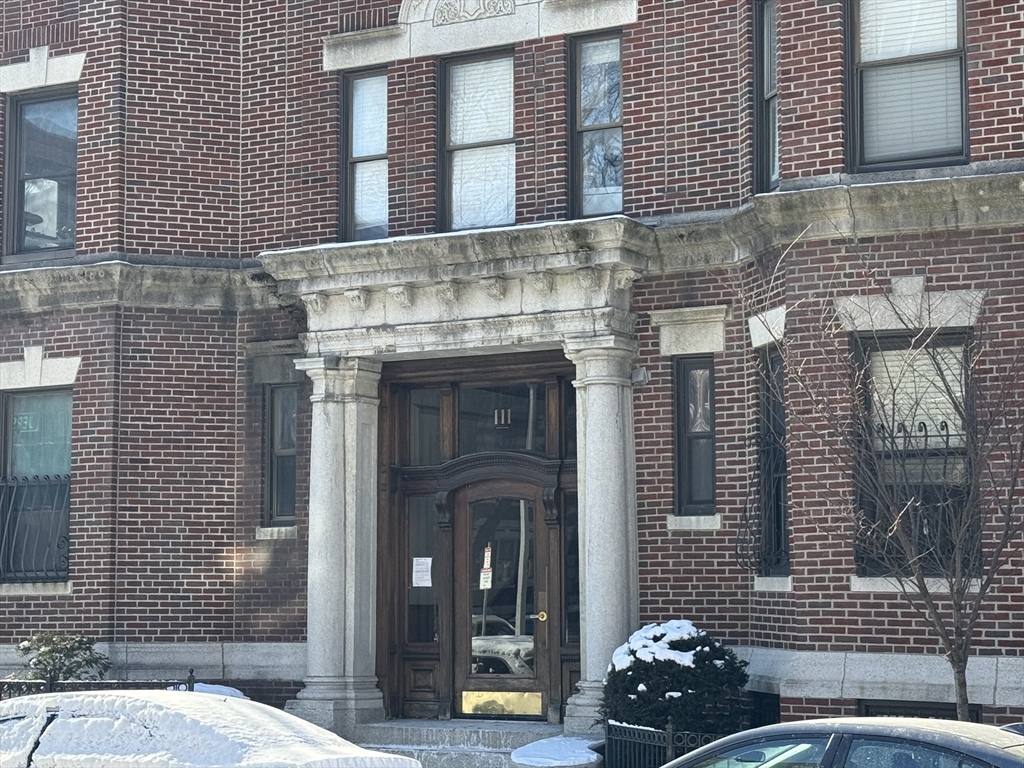 2 bed, 2 bath apartment for rent at 111 Jersey St Unit 2&2A, Fenway — photo 2 of 31