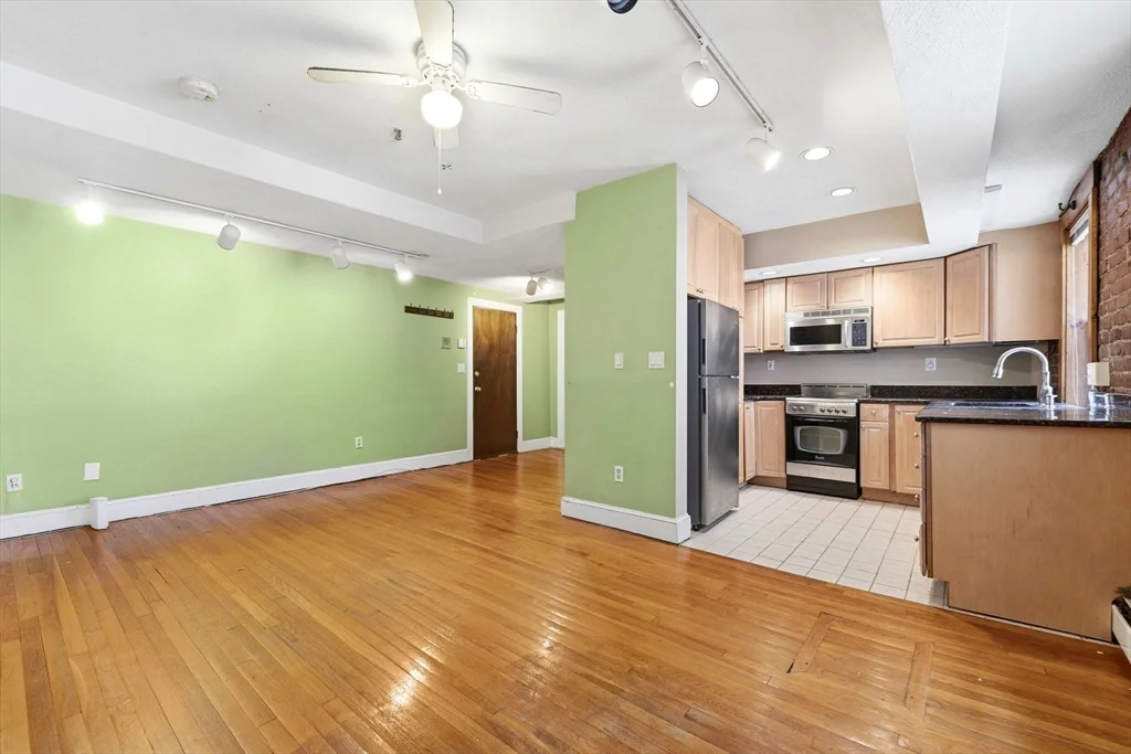 2 bed, 1 bath apartment for rent at 111 Jersey St Unit 20A, Fenway — photo 5 of 19