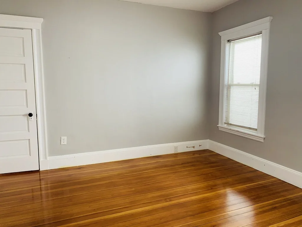 4 bed, 1 bath apartment for rent at 111 Judson St Unit 1-1, Malden — photo 4 of 5