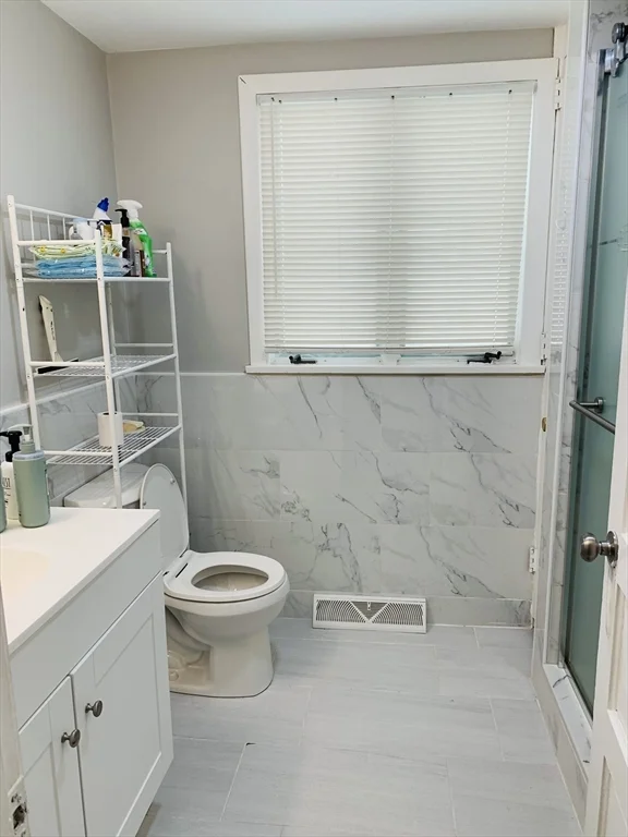 4 bed, 1 bath apartment for rent at 111 Judson St Unit 1-1, Malden — photo 5 of 5