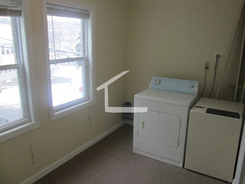 3 bed, 1 bath apartment for rent at 111 Kenrick St Unit 1, Brighton — photo 8 of 12
