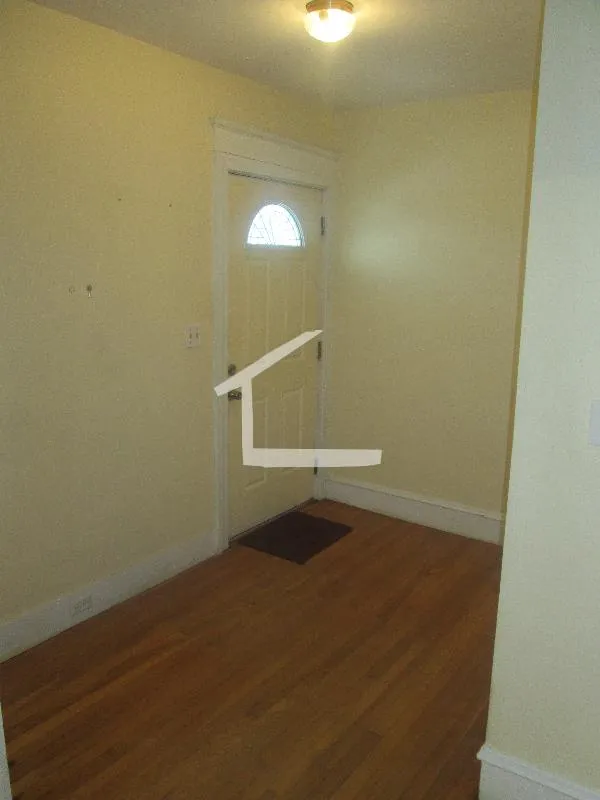 3 bed, 1 bath apartment for rent at 111 Kenrick St Unit 1, Brighton — photo 4 of 12