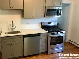 4 bed, 2 bath apartment for rent at 111 Kenrick St Unit 2, Brighton — photo 4 of 7